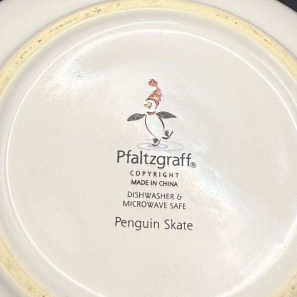 Set Of 4 Pfaltzgraff Penguin Skate 6” White Ceramic Cereal Bowls - Picture 3 of 6